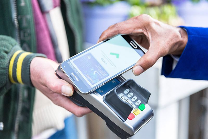 Contactloos betalen met mobiel gaat toenemen